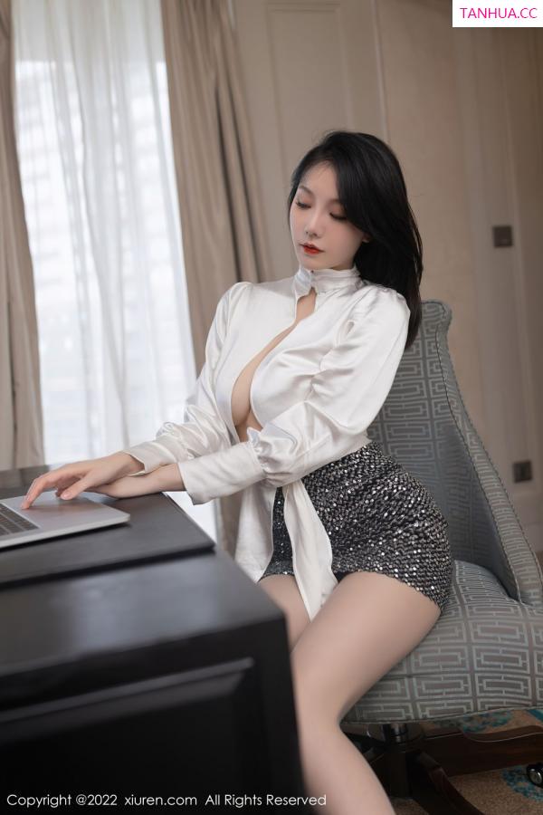 安然Maleah  [XiuRen]高清写真图 2022.08.23 No.5480 安然anran第20张图片